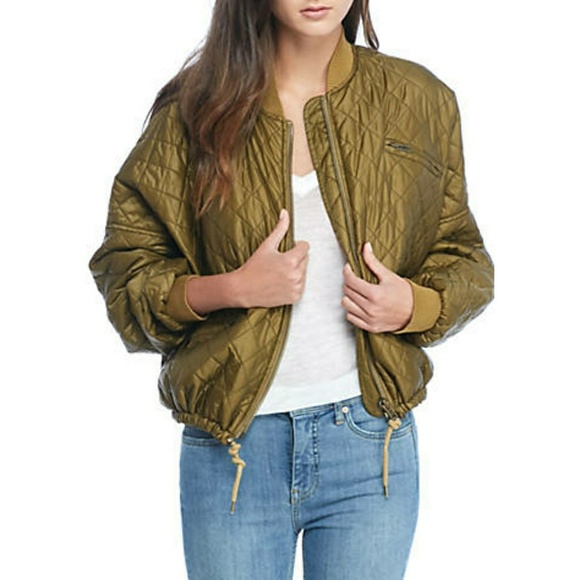 Free People Jackets & Blazers - ⚡Free People green quilted boyfriend bomber jacket